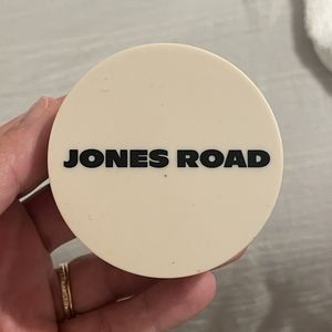 Jones Road (Bobbi Brown) foundation